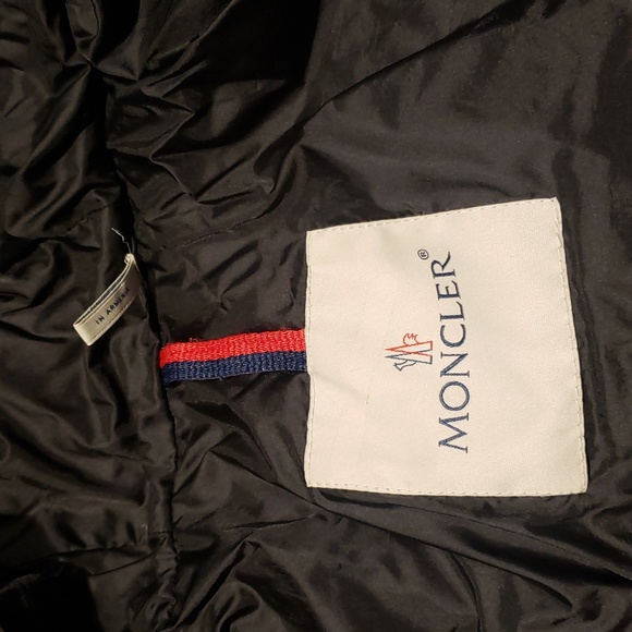 COPY - Moncler puffer - Picture 5 of 10